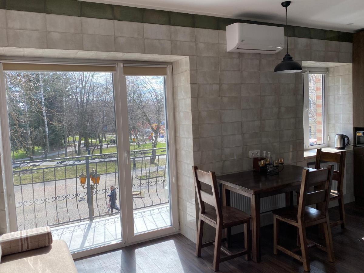Park Apartment Vinnitsya Dış mekan fotoğraf