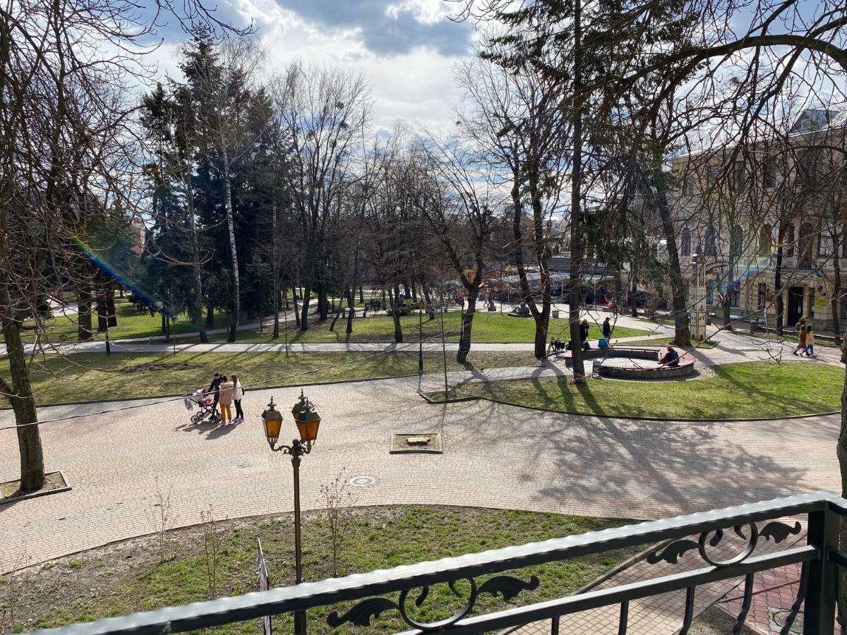 Park Apartment Vinnitsya Dış mekan fotoğraf